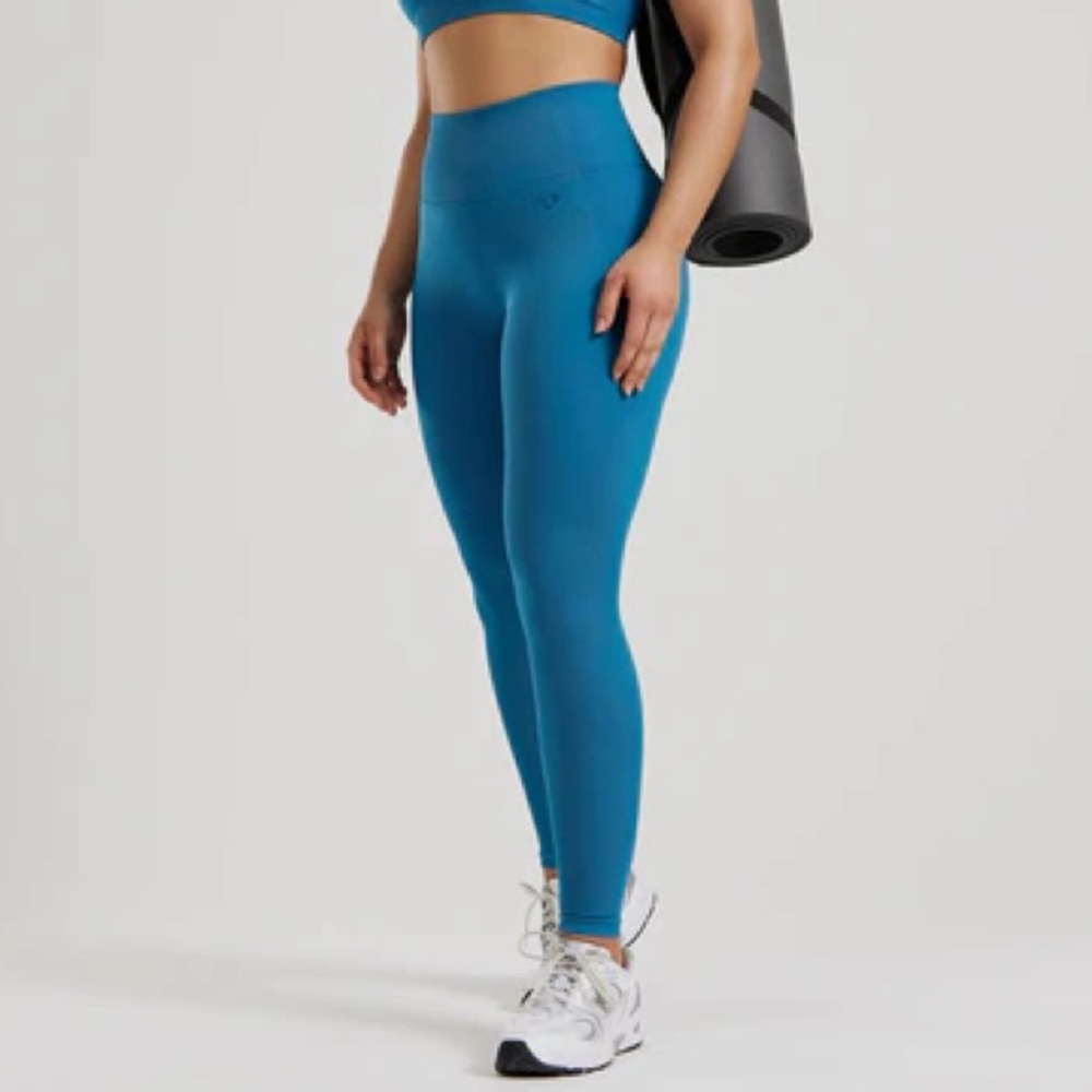 Women’s Best Motion Teal Peakcock Blue Seamless Legging - Size XL
